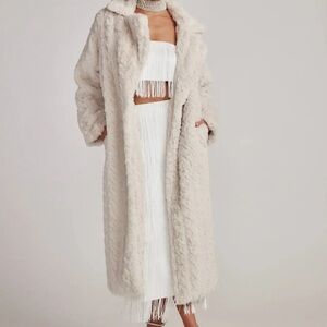 Chic Cream Faux Fur Coat